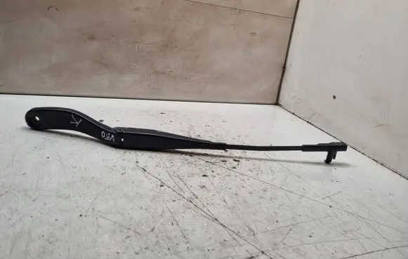 Volvo V50 Front wiper blade arm 30698249