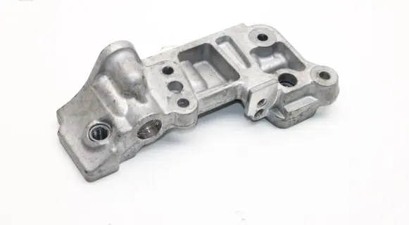 Mercedes-Benz B W246 W242 Engine mounting bracket A6512200607