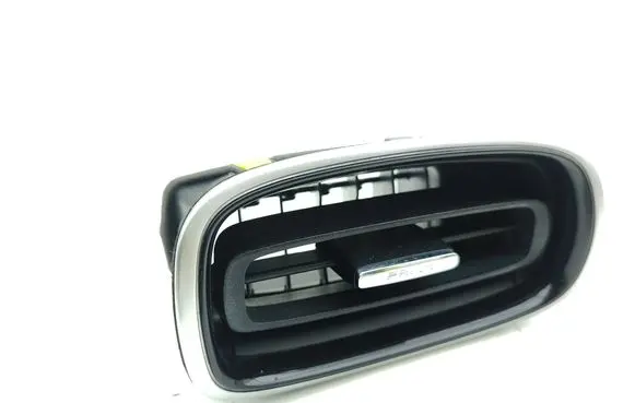 Toyota Prius (XW50) Dashboard side air vent grill/cover trim 5566047150 2907190 GN71159840