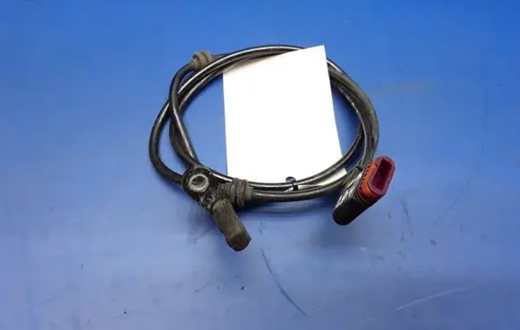 Mercedes-Benz C W204 ABS rear brake sensor A0015429118 A2045400317 A0395452928
