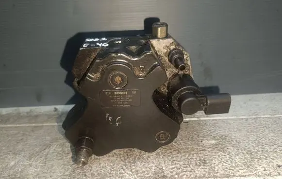 BMW 3 E46 Fuel injection high pressure pump 7788670