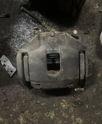 BMW 7 E65 E66 Front brake caliper
