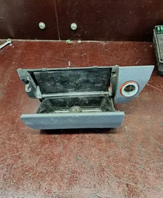 Car ashtray