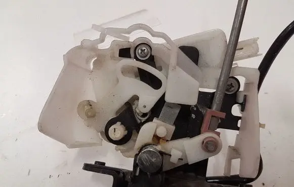 Mazda 6 Tailgate/trunk/boot lock/catch/latch B6701