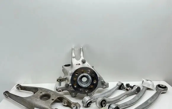 BMW M4 G82 G83 Rear wheel hub spindle/knuckle 8095658 8093732