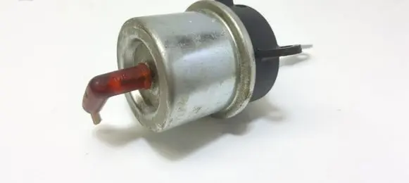Ford Mondeo MK I Vacuum valve 