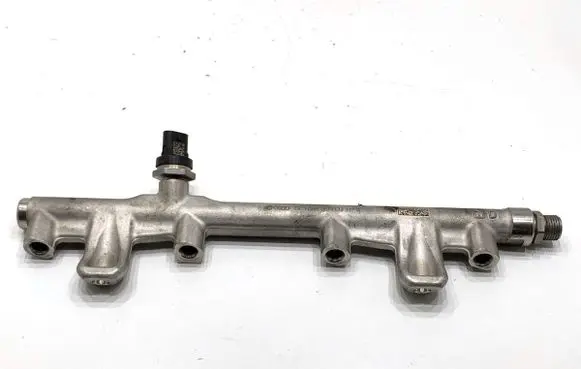Skoda Octavia Mk4 Fuel main line pipe 06L906054D
