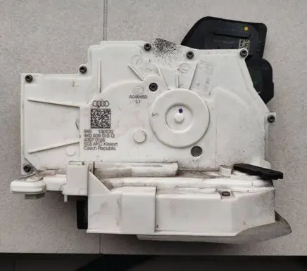Audi A6 S6 C8 4K Rear door lock 4K0839015Q