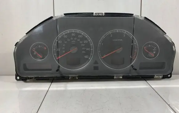 Volvo S60 Speedometer (instrument cluster) 30746112