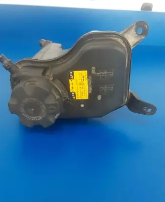 BMW Z4 E89 Coolant expansion tank/reservoir cap 17137567462 7567462 10617211