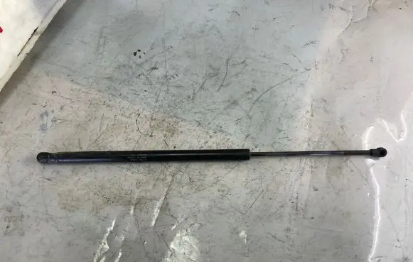 Hyundai Accent Tailgate/trunk strut/damper 8177025561