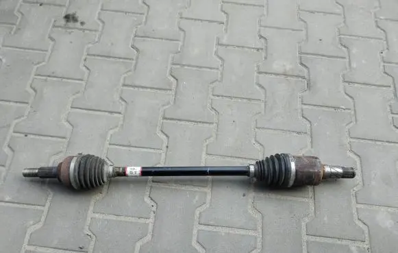 Tesla Model Y Front driveshaft C3021186L13 118816100D