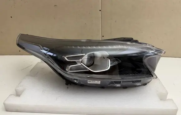 KIA Xceed Headlight/headlamp 92102J7300 92102J7XXX B009RJ300076516