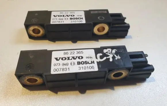 Volvo XC70 Airbag deployment crash/impact sensor 8622365
