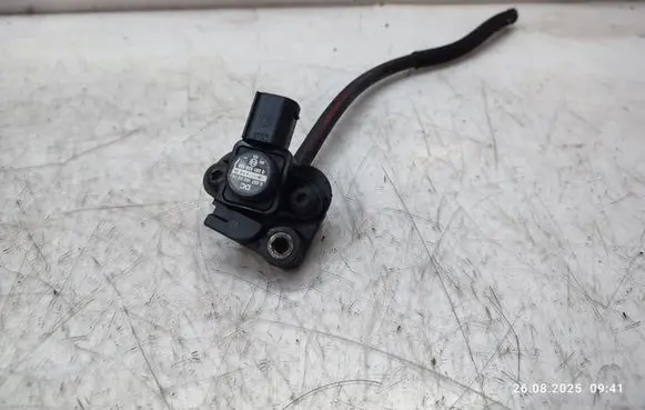 Mercedes-Benz E W212 Air pressure sensor A0071530028