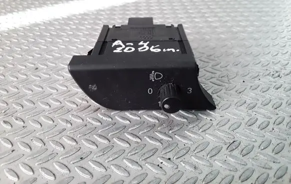 Audi A4 S4 B7 8E 8H Headlight level height control switch 8E2919094