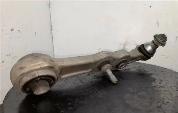 Mercedes-Benz C W205 Front control arm A2053306201 2053306201