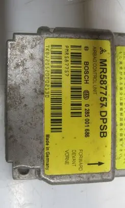 Mitsubishi Colt Airbag control unit/module MR587757