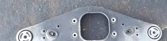 Mercedes-Benz E W211 Rear differential/diff mount bracket A2303522206