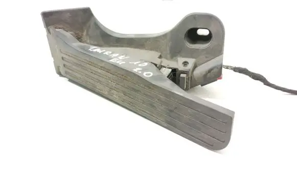 Volkswagen Touran I Accelerator throttle pedal 1T1721503J