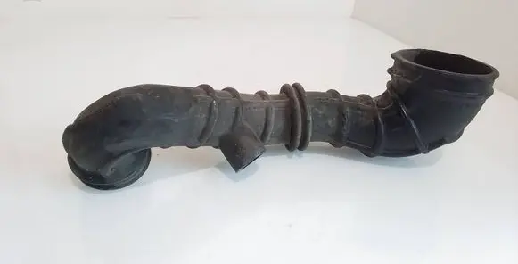Ford Focus Air intake hose/pipe 96AB9R504CE