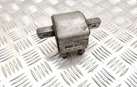 Mercedes-Benz CLS C218 AMG Gearbox mount A1712400018