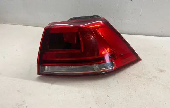 Volkswagen Golf VII Rear/tail lights 5G0945096H 90029152 ML900291525822