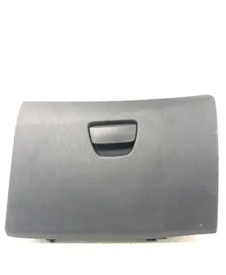 Peugeot 208 Glove box