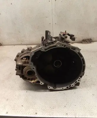 KIA Carnival Manual 5 speed gearbox 4300038050 Y061210069