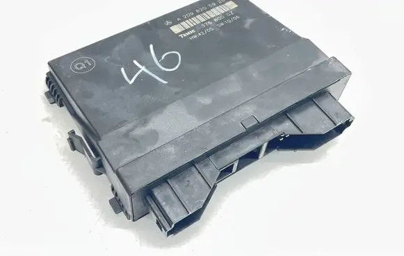 Mercedes-Benz CLK A209 C209 Comfort/convenience module A2098205926