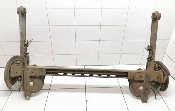 Opel Vivaro Rear axle beam 