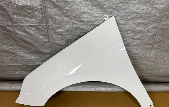 Hyundai Ioniq Fender HYUNDAIIONIQ
