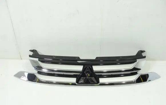 Mitsubishi Outlander Front bumper upper radiator grill 7450A992