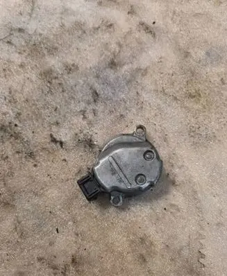 Audi A8 S8 D2 4D Spark distributor 