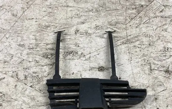 Mercedes-Benz A W168 Front tow hook cap/cover A1688850623