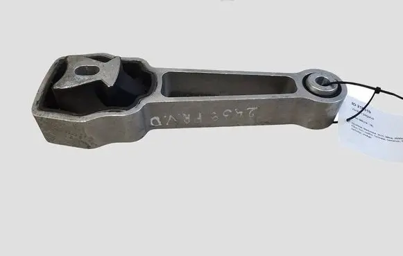 Volvo S60 Engine mount bracket 326658629