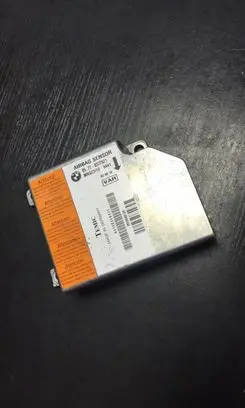 BMW 5 E39 Airbag control unit/module 8372521