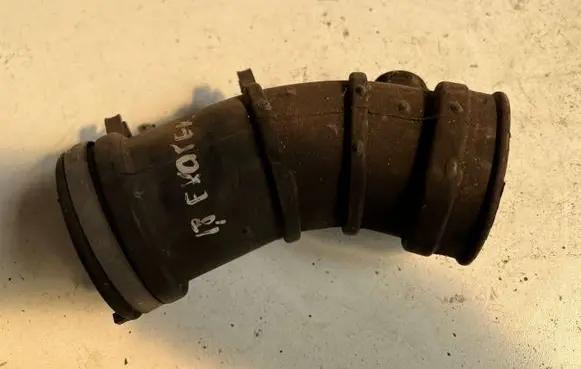Opel Vectra B Air intake hose/pipe 90500407