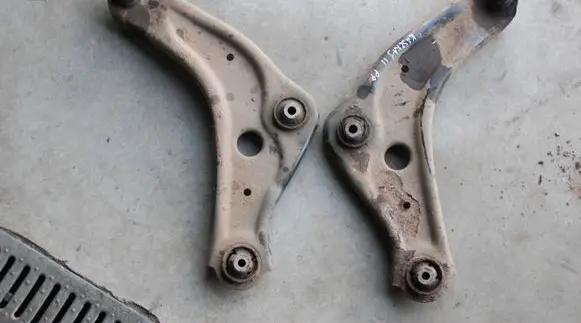 Nissan Qashqai Front control arm 110KM