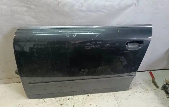 Audi A4 S4 B6 8E 8H Front door