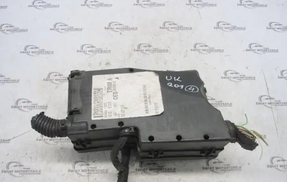 Ford Kuga I Fuse box set AV4T-14K733-CED