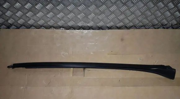 Mercedes-Benz GLE W167 Windshield/front glass wiper blade A1676900900555