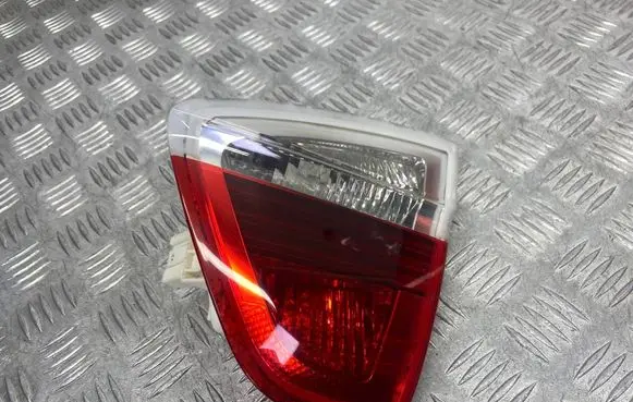 BMW 3 E90 E91 Tailgate rear/tail lights 6937460