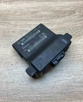 Volkswagen Touran I Gateway control module 1K0907530C 1K0907951