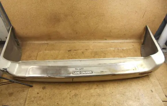 Toyota Land Cruiser (J100) Rear bumper 