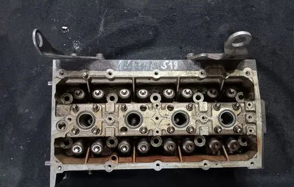 Seat Ibiza IV (6J,6P) Engine head 03C103358AK