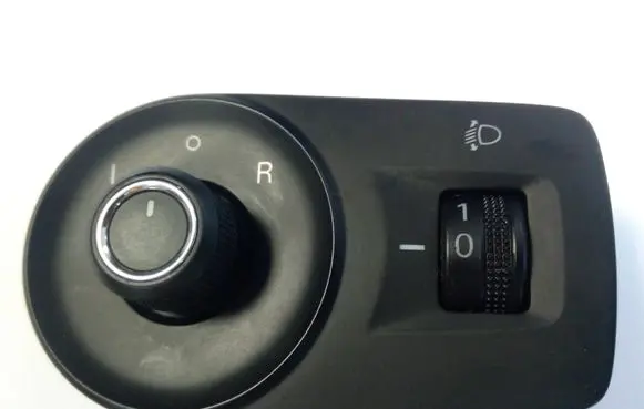 MG ZS Wing mirror switch 10257084 NE70239