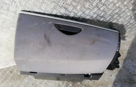 Peugeot 807 Glove box 1484104077 1846671