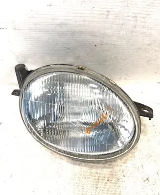 Toyota Corolla E110 Headlight/headlamp 10076587