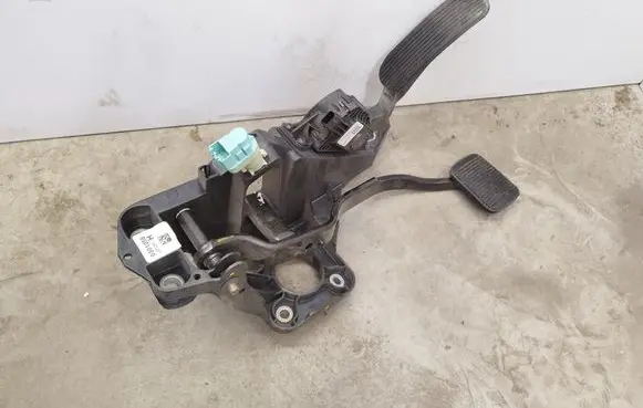 Ford Explorer V Pedal assembly BB539F856 BB539F856HH